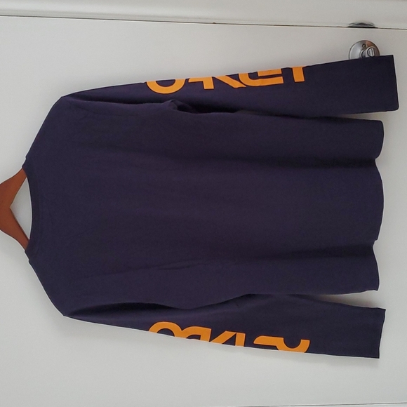 Oakley Men's Long Sleeve Tee - Picture 2 of 8